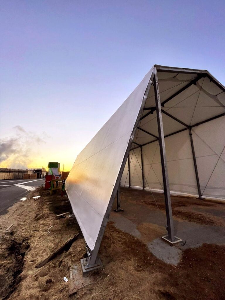 Carpa armado camiones Complejo Cholguan (2)