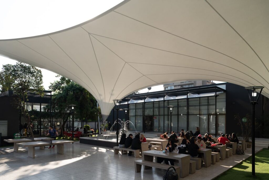 Patio UA Providencia (4)