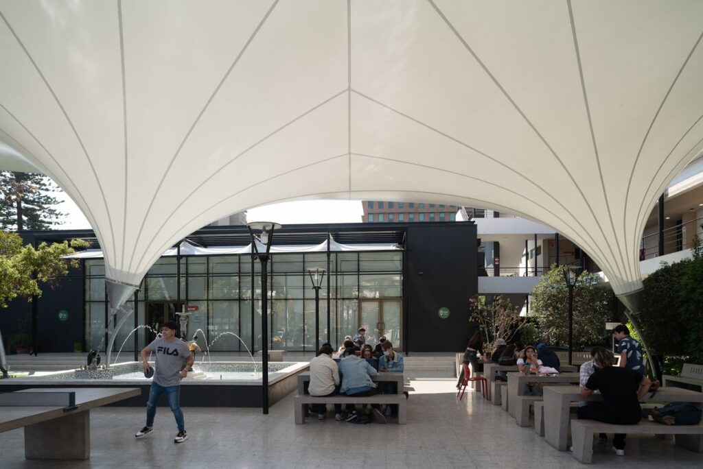 Patio UA Providencia (7)