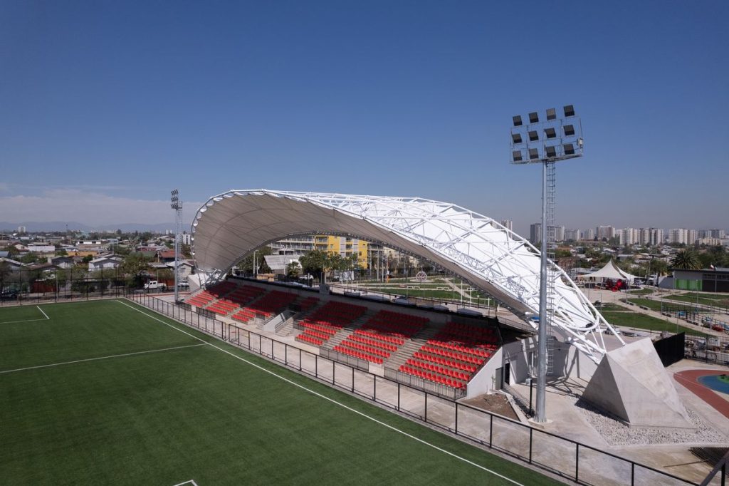 Estadio La Montura (10)