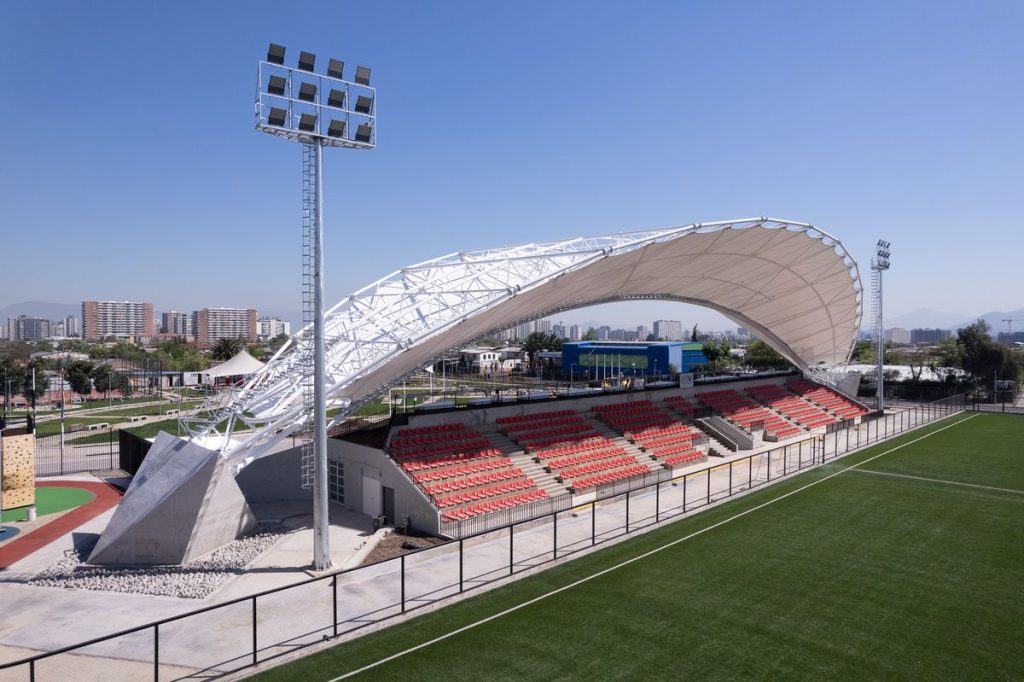 Estadio La Montura (7)