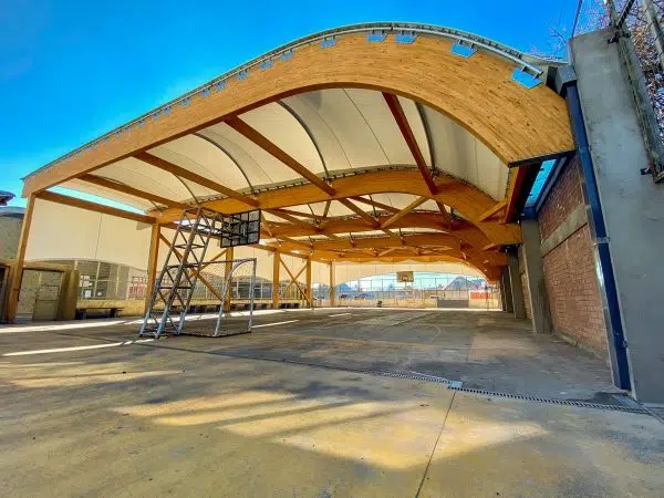 Tensoestructura para multicancha en colegio Nuevo Amanecer Temuco